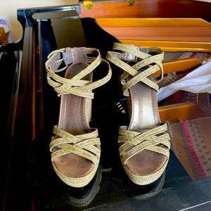 Comfortable Stuart Weitzman Wedges